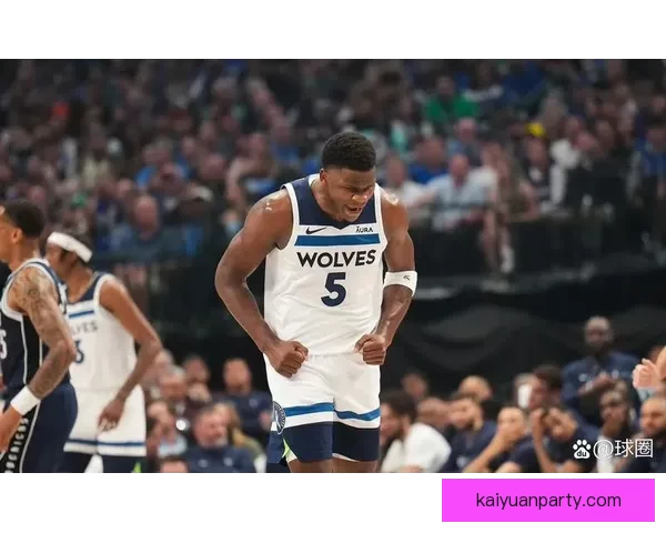 爱德华兹复出贡献17分森林狼大胜独行侠 多森姆三双表现亮眼弗拉格表现出色